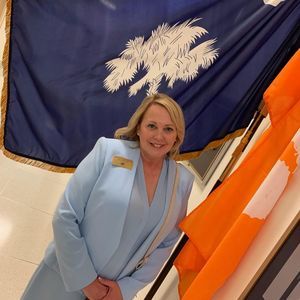 Meet your Posher, Monti